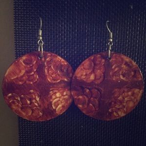 🌺Carved Wooden Earrings 🌺(3/$15)